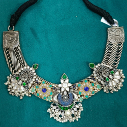 Vintage silver with unique kundan motifs necklace
